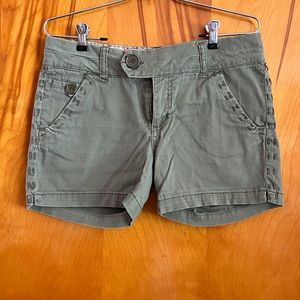 Freestyle revolution shorts